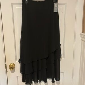 🌲🌲🌲DONATED 🌲🌲🌲ALEX EVENINGS BLACK SKIRT